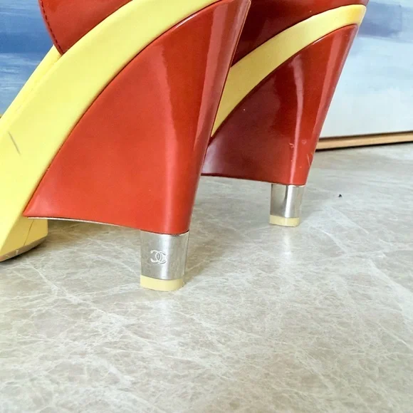 Chanel Vintage 2006 Sandals Women's Size: 8 - Picture 3 of 13